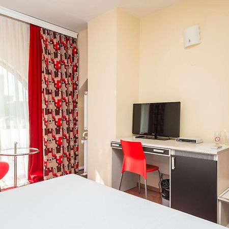 Pelister Skopje Bed & Breakfast Rom bilde
