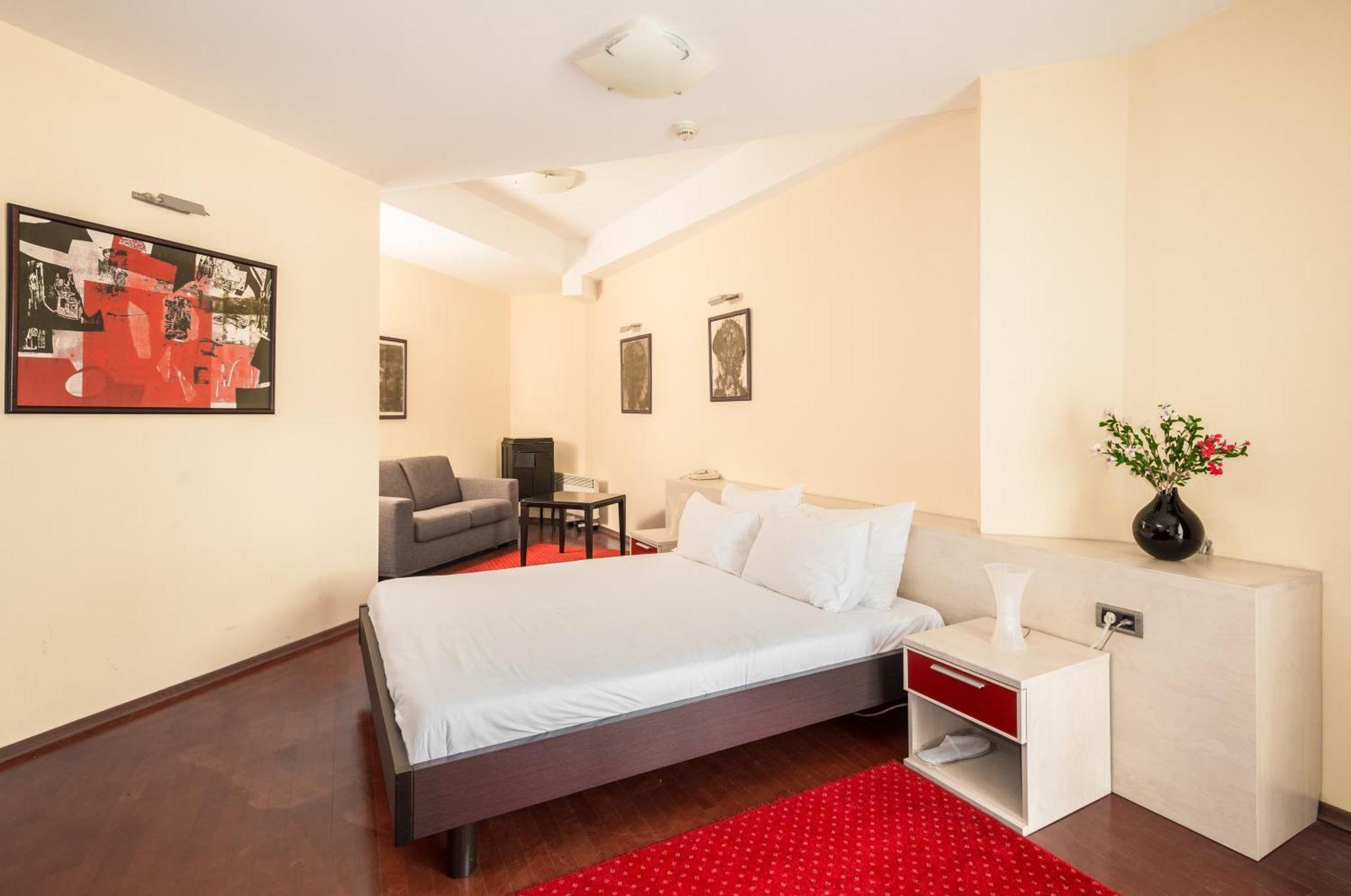 Pelister Skopje Bed & Breakfast Rom bilde
